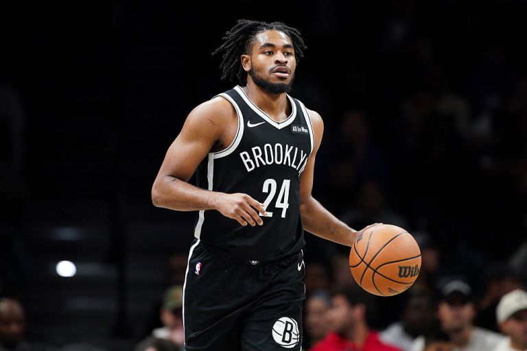 What happened to Cam Thomas? Live injury updates 11/7/25