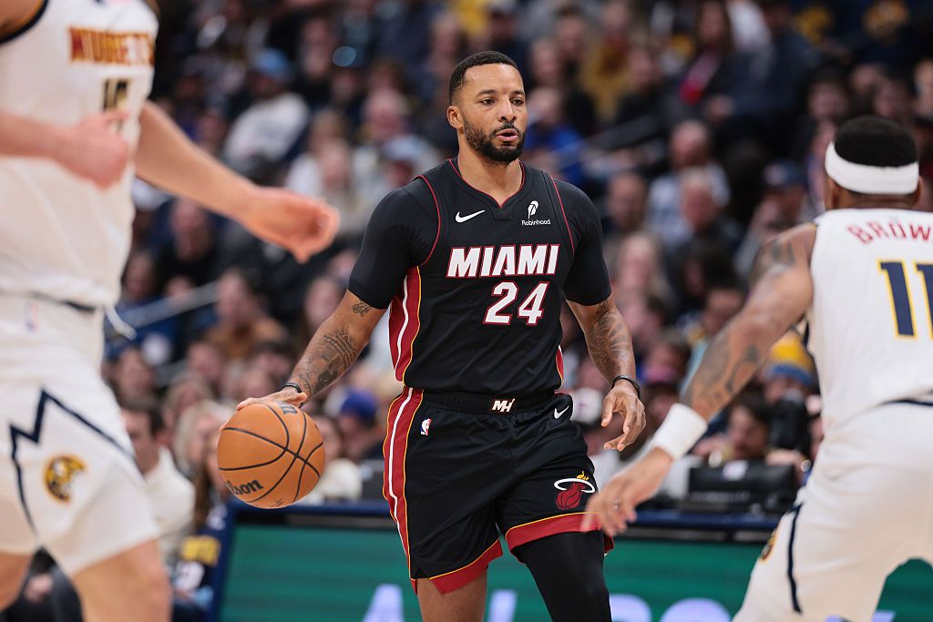 What happened to Norman Powell? Live injury updates for Heat vs. Bulls on 11/21/25