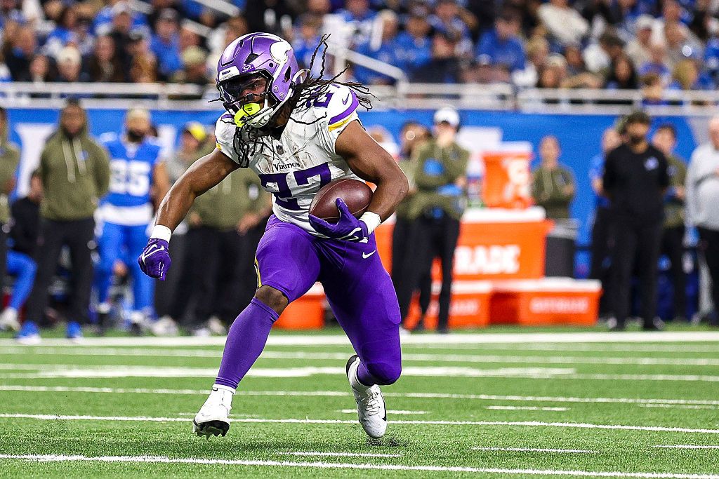 Evaluating the Vikings backfield for Week 11 vs. the Bears: Aaron Jones, Jordan Mason