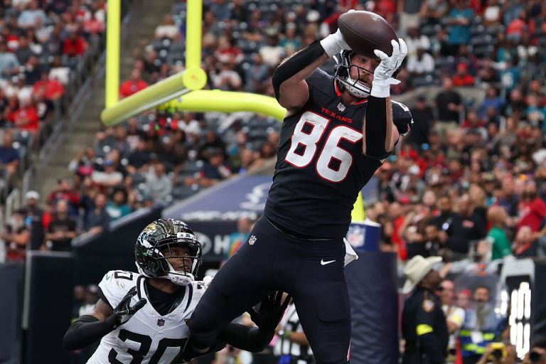 Fantasy Football Value Picks: Top SNF NFL DFS Value Plays for Week 14