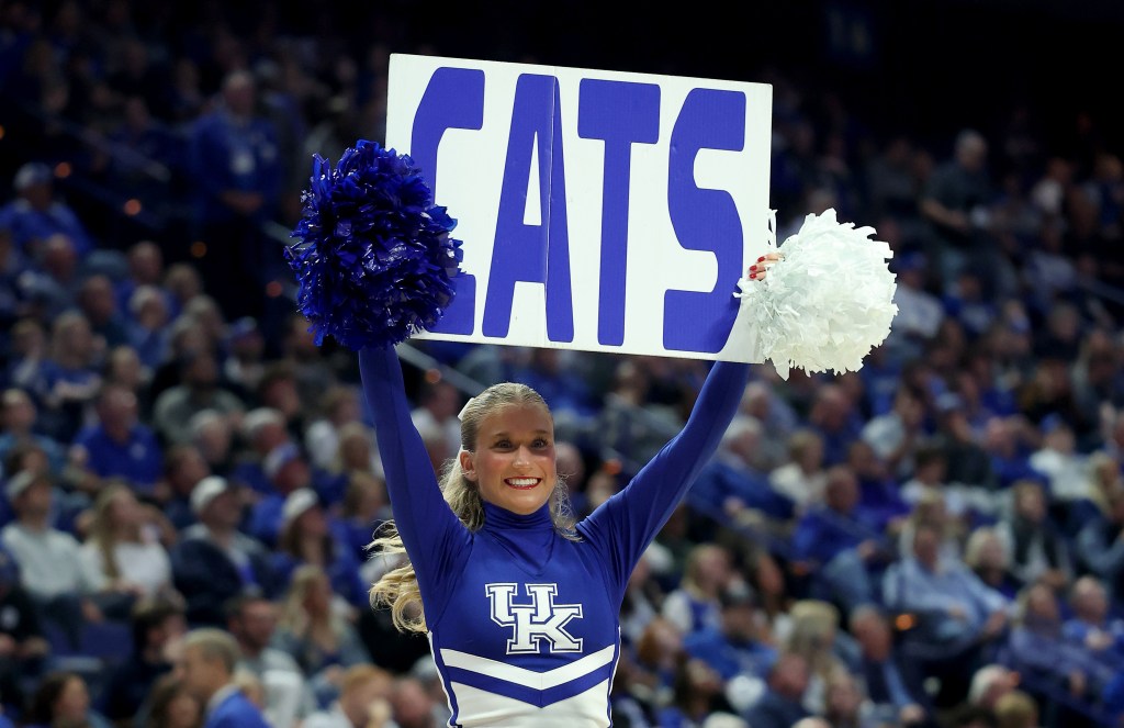 College Basketball prediction, pick for Kentucky vs. Louisville on Tuesday 11/11/25