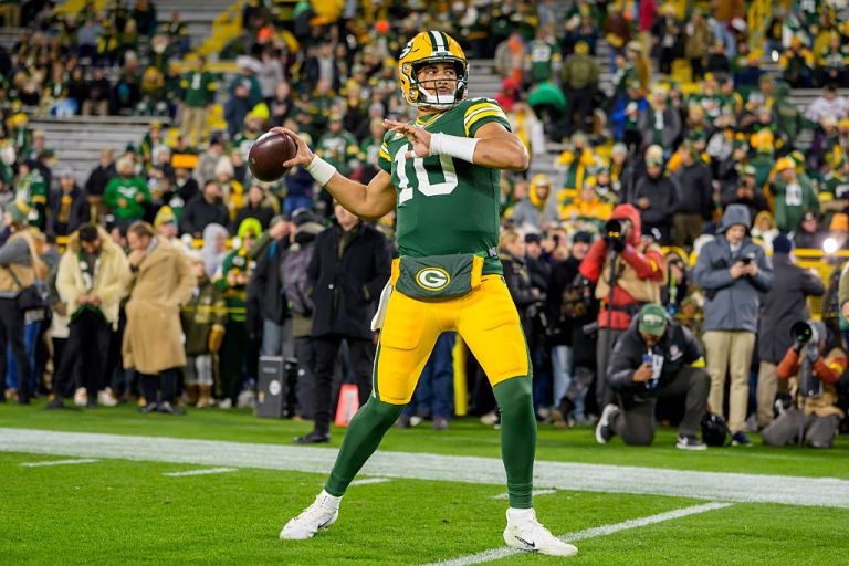 DraftKings NFL Pick6 Fantasy Football Picks: Top Plays and Projections for Week 11 on Sunday 11/16/25