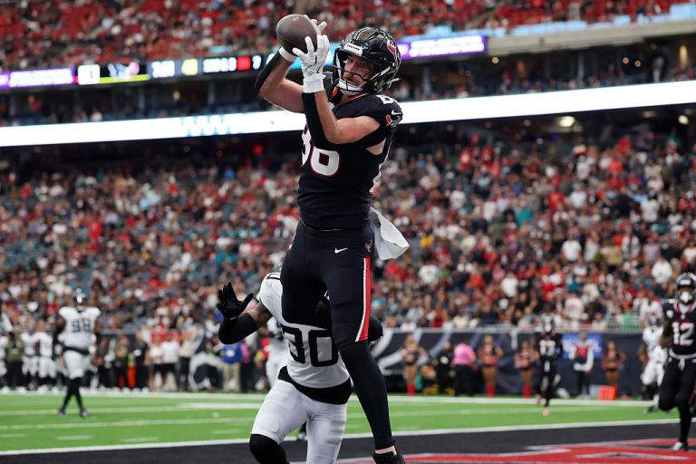 TE Start ‘Em, Sit ‘Em Picks: Fantasy Football Tight Ends to Start or Sit in Week 11