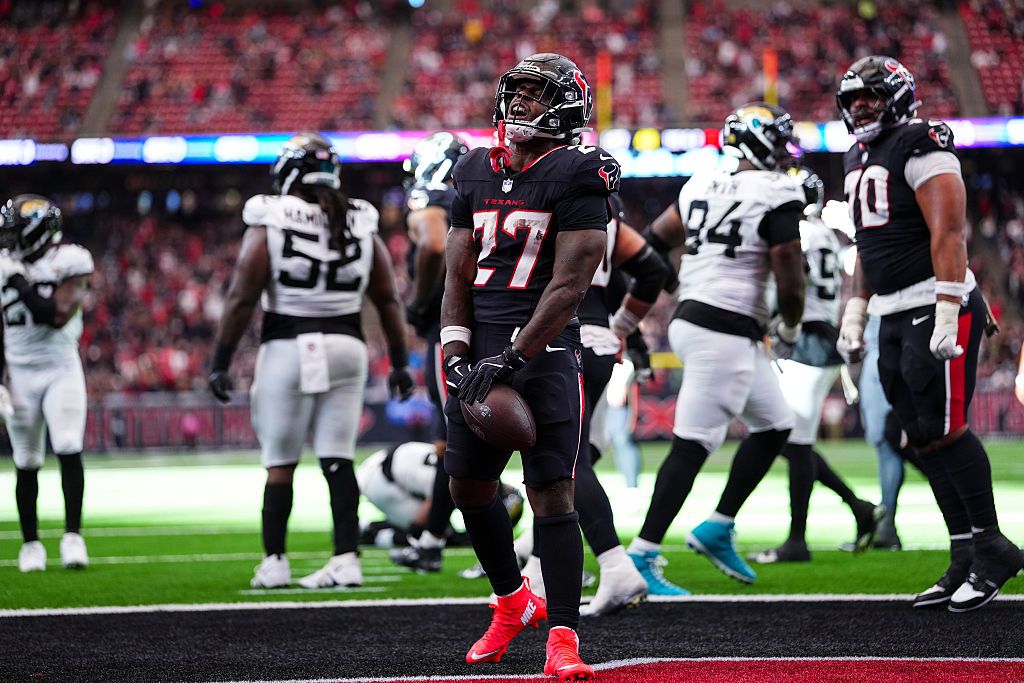 Top five breakout running backs for Week 11 of 2025 fantasy football