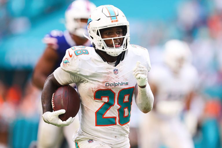 Best De’Von Achane Prop Bets for Commanders vs. Dolphins on Sunday 11/16/25