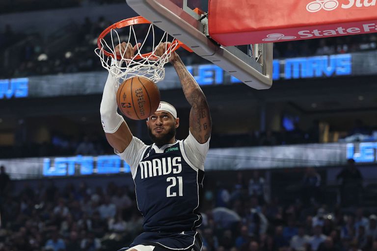 What happened to Daniel Gafford? Live injury updates for Mavericks vs. Heat on 12/3/25
