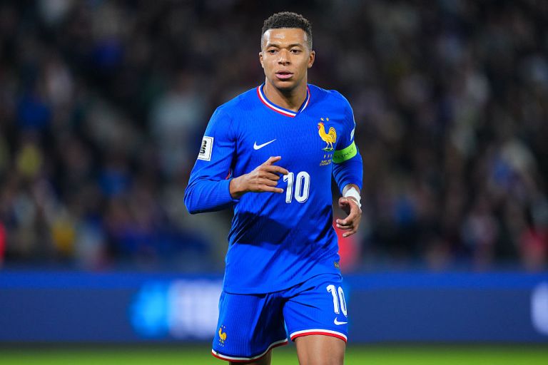 Who are the favorites to win the 2026 World Cup?