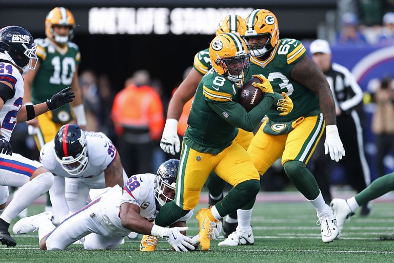 If Josh Jacobs plays in Week 12, can you trust his health enough to start him in fantasy?
