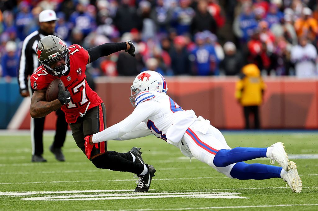 Fantasy Football Cheat Sheet: Top DraftKings NFL DFS Plays for Buccaneers at Rams on Week 12 Sunday Night Football