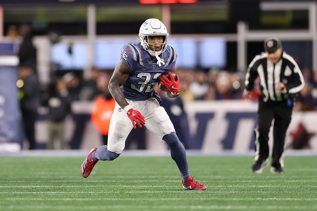 Best Chargers vs. Patriots Same Game Parlay Picks for Wild Card Weekend