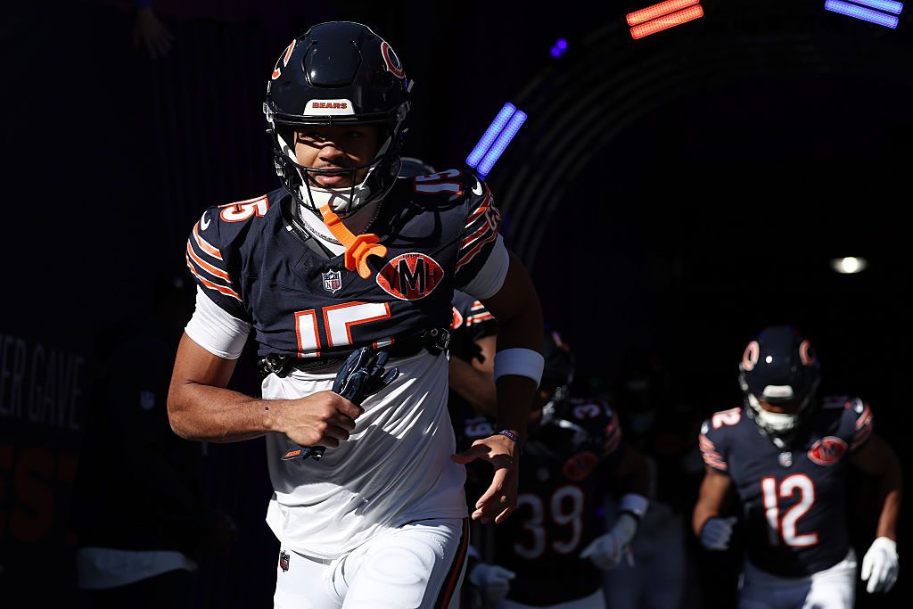 Rome Odunze best prop bet for Bears at Eagles on Friday 11/28/25