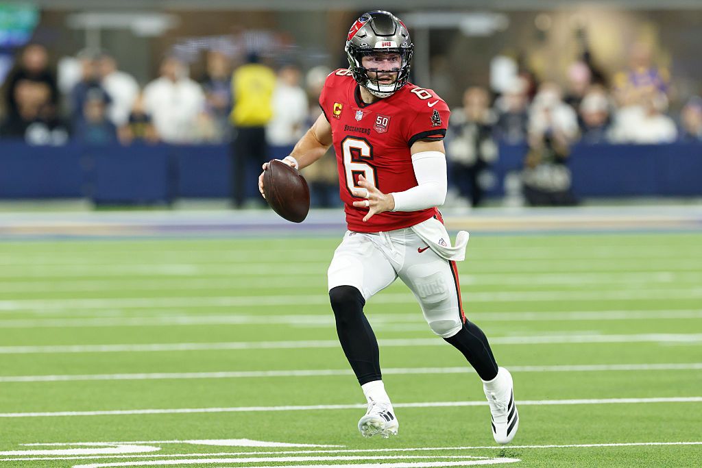 What happened to Baker Mayfield? Live injury updates for Buccaneers at Rams on Sunday 11/23/25