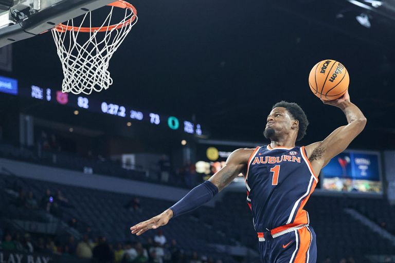 Auburn Tigers at Oklahoma Sooners prediction, pick for NCAAM on Tuesday 2/24/25