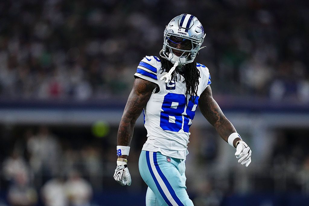 What happened to CeeDee Lamb? Live injury updates for Cowboys vs. Lions on 12/4/25