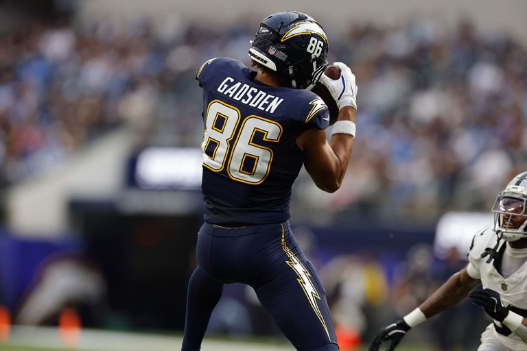 Can you still start Oronde Gadsden II as a TE1 in fantasy football?