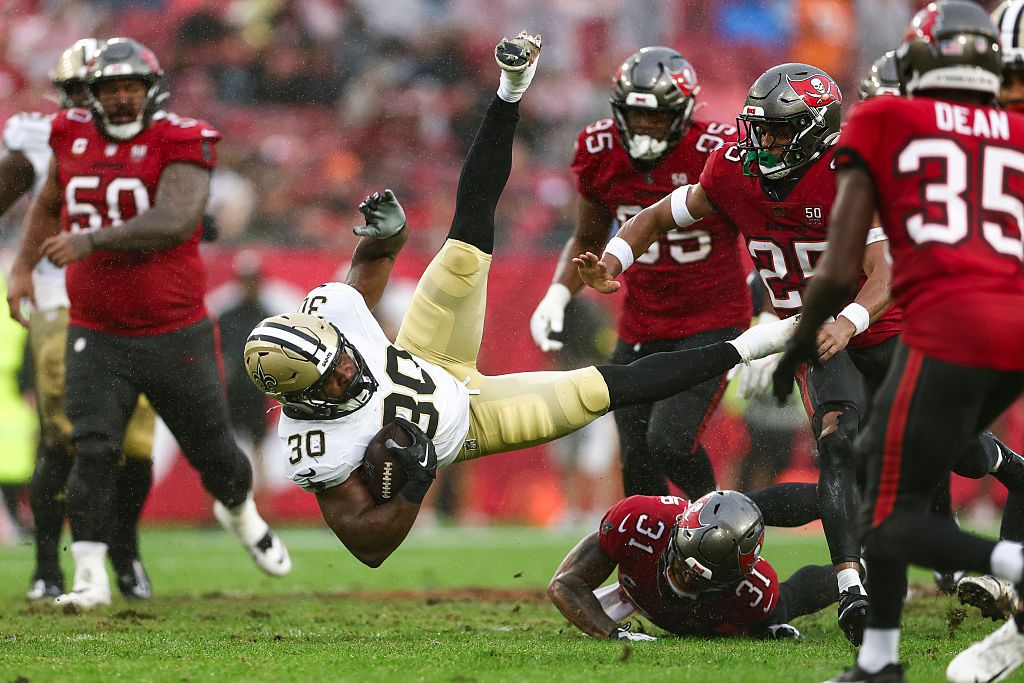 If Devin Neal is injured, is Audric Estime or Evan Hull the Saints’ RB1 in Week 16?