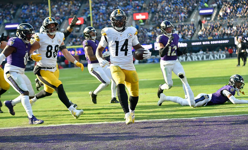 Is Kenneth Gainwell or Jaylen Warren the Steelers’ RB to start vs. the Lions?