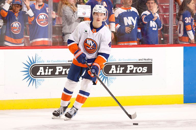 NHL Best Bets: Paul Bissonnette’s Same Game Parlay Extra Picks for Tuesday 12/9/25