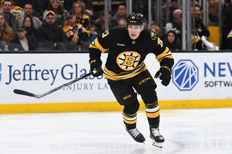 Why Alex Steeves will be the NHL Ice Breaker on Thursday, December 18