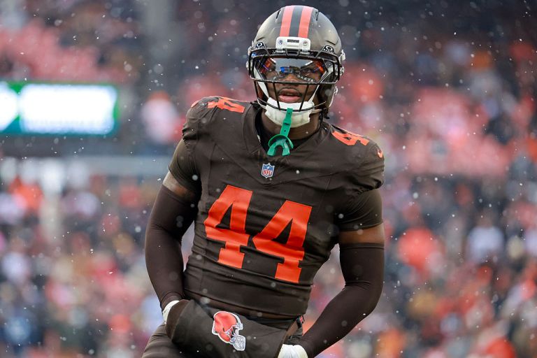 NFL DFS Picks: Top 50/50 and Cash Game Plays for Week 15