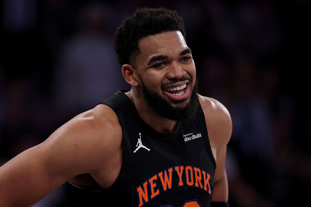 Karl-Anthony Towns Headlines Today’s NBA Injury Report: Tuesday 12/9/25