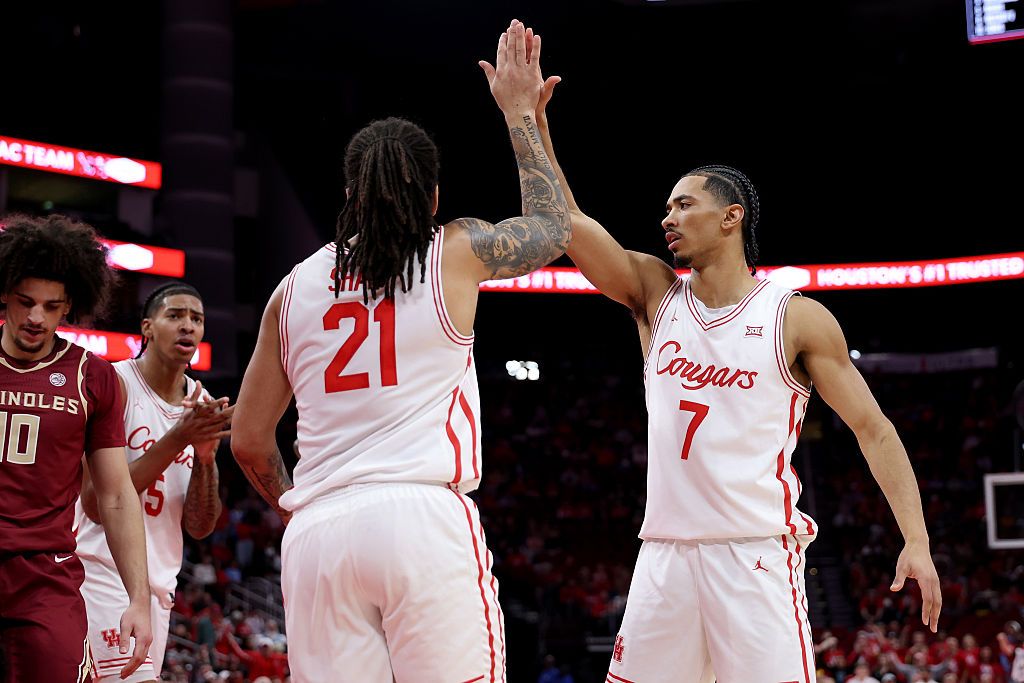 Illinois Fighting Illini vs. Houston Cougars prediction, pick for NCAA Tournament Sweet 16 on Thursday 3/26/26