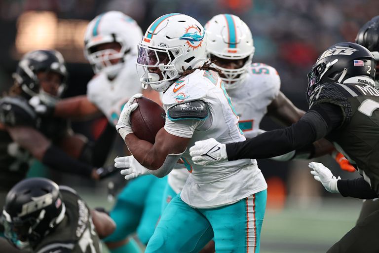 Is Jaylen Wright the top waiver wire add before the fantasy football playoffs?