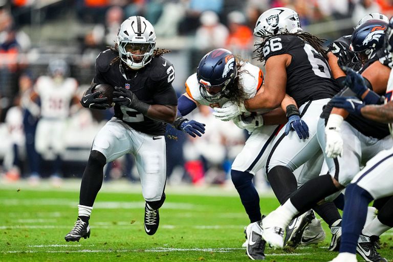 Can you trust starting Ashton Jeanty in the fantasy football playoffs?