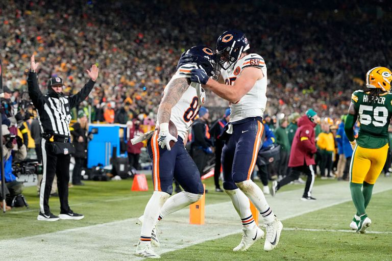 NFL Trending Parlay Picks Optimizer: What Else to Bet if Chicago Bears Beat Green Bay Packers in NFL Wild Card Round 1/10/26