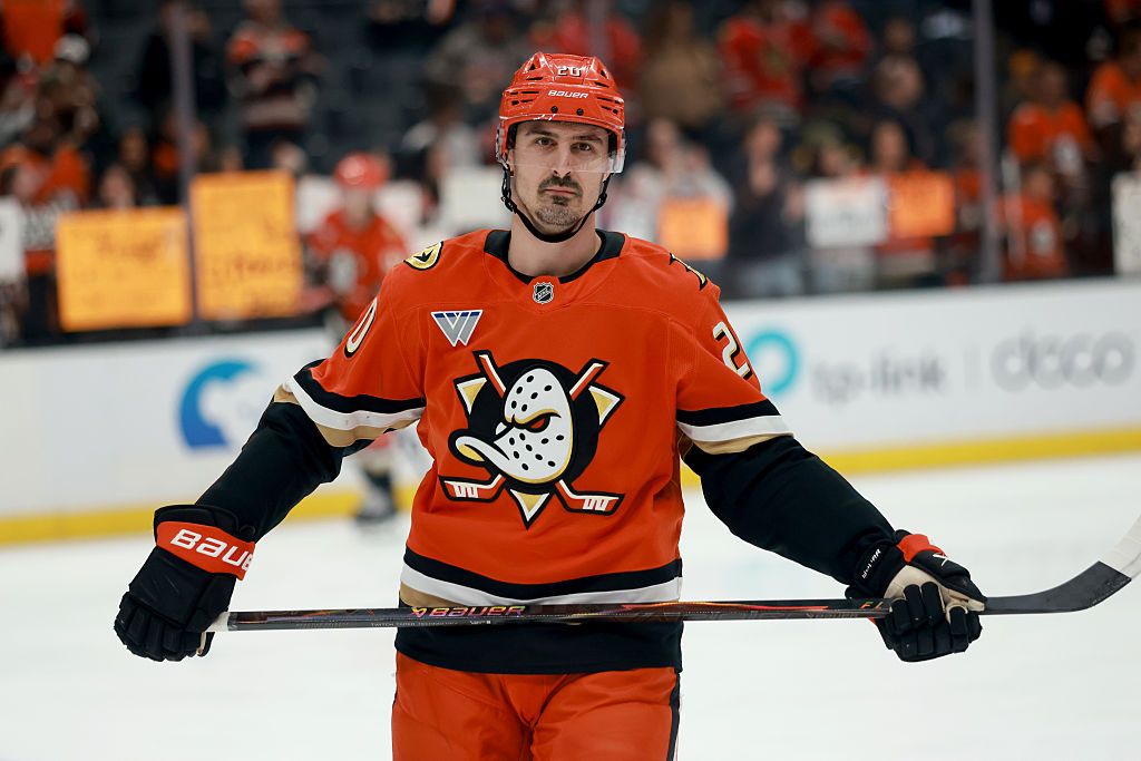 DraftKings NHL Pick6 Fantasy Hockey Picks: Top Plays and Projections for Thursday 12/11/25