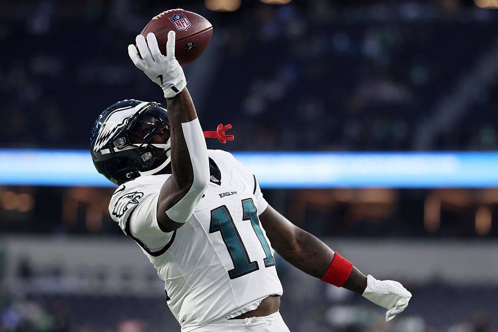 Are A.J. Brown and DeVonta Smith set to have huge fantasy football scores in Week 15 vs. the Raiders?