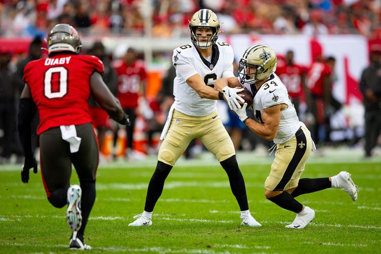 NFL Week 16 Start or Sit: Audric Estime or Evan Hull?