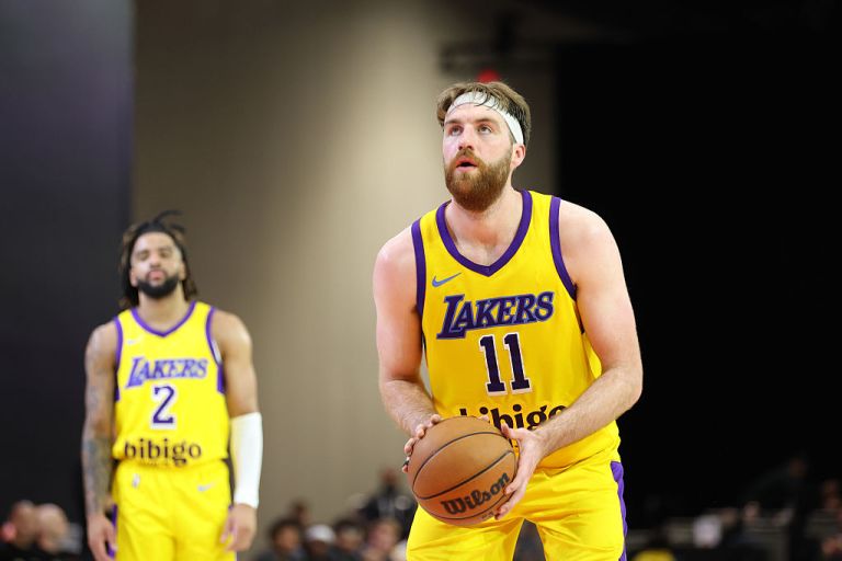 What happened to Drew Timme? Live injury updates for Lakers vs. Bulls on Monday 1/26/26