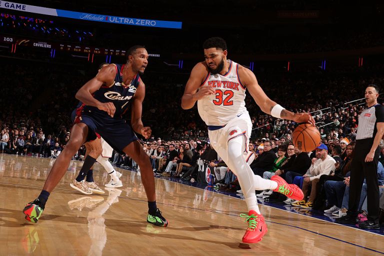 New York Knicks at Cleveland Cavaliers betting splits, odds for Game 4 Monday 5/25/26
