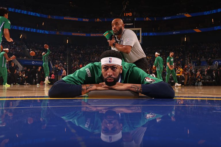 Will Anthony Davis bets be refunded after injury during Mavericks vs. Warriors on Christmas 12/25/25?