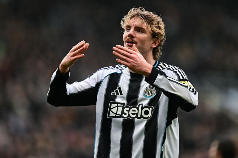 Man United vs. Newcastle prediction, pick for Friday 12/26/25