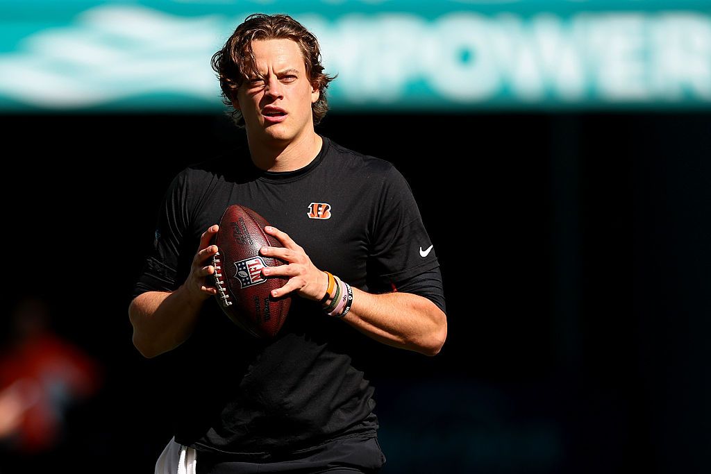 Fantasy Football Stacks: Top DFS QB/WR Picks for Week 17