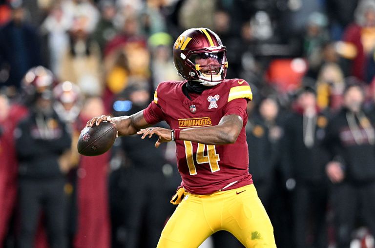 Fantasy Football Cheat Sheet: Top DraftKings NFL DFS Plays for Christmas Day