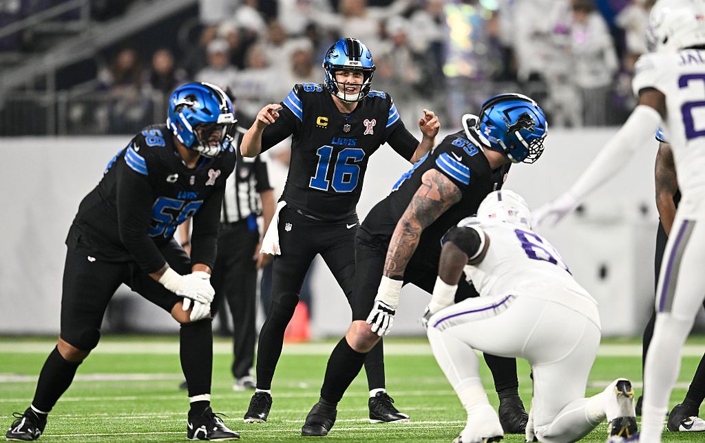 Best Jared Goff prop bet for Lions at Bears on Sunday 1/4/26