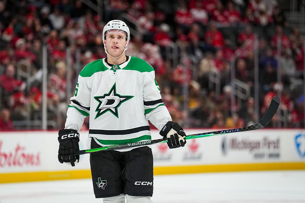 DraftKings NHL Pick6 Fantasy Hockey Picks: Top Plays and Projections for Wednesday 12/31/25