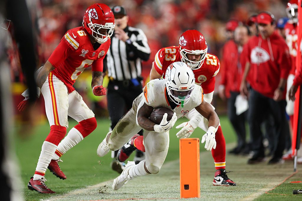 Opening odds and spread for Broncos vs. Chiefs in NFL Week 1