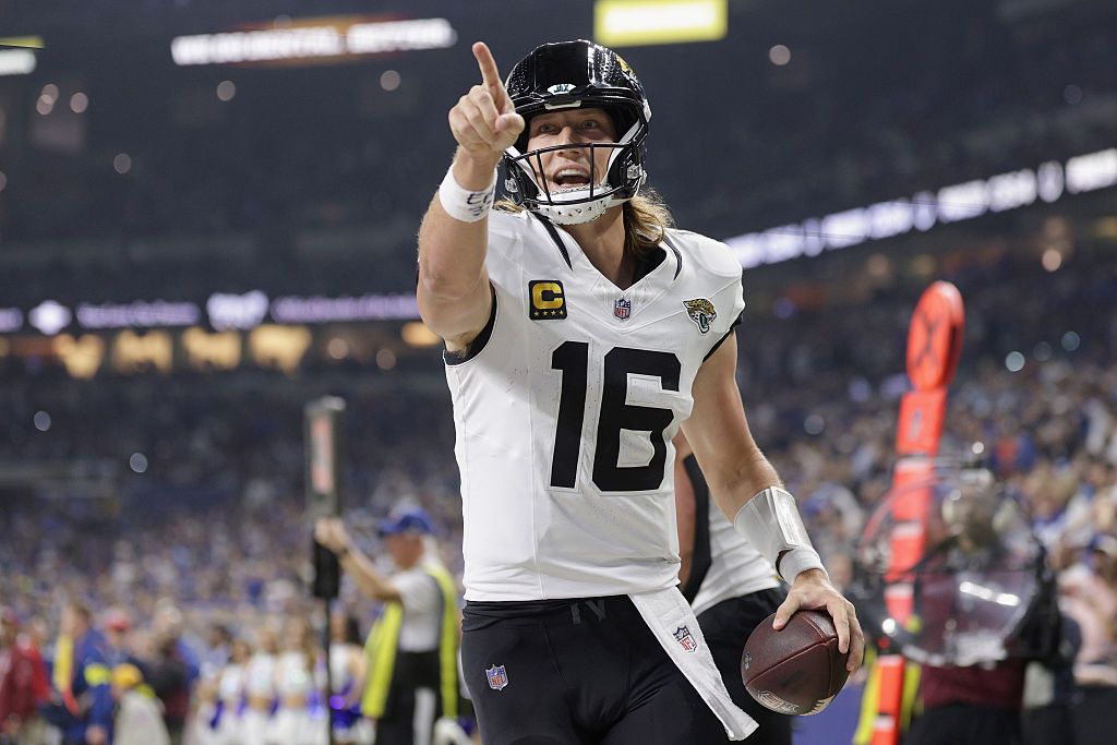 Trevor Lawrence best prop bet for Jaguars vs. Titans on Sunday 1/4/26