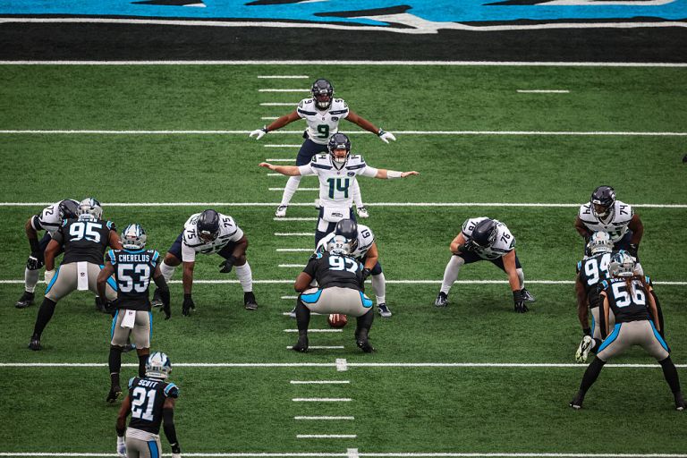 NFL Best Bets: Top player props based on contract incentives for NFL Week 18