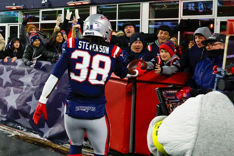 NFL Betting Cheat Sheet: Best Bets, Picks, Props for Divisional Round on Sunday 1/18/26