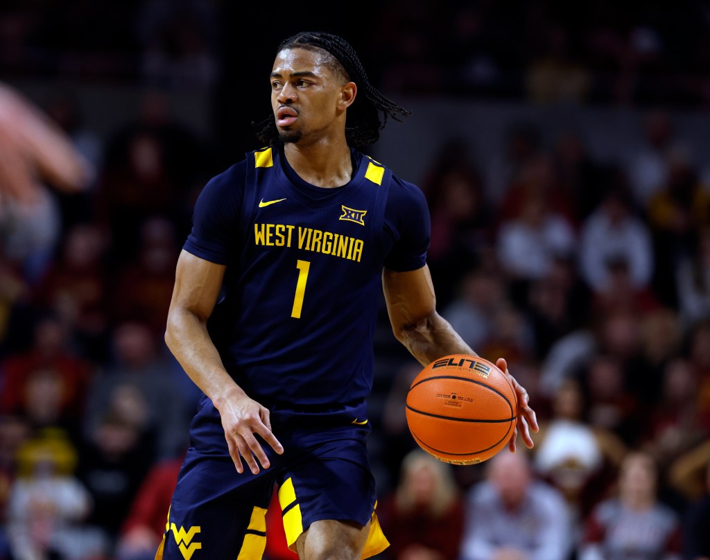 West Virginia Mountaineers at Creighton Bluejays prediction, pick in College Basketball Crown Tournament  Saturday 4/4/26