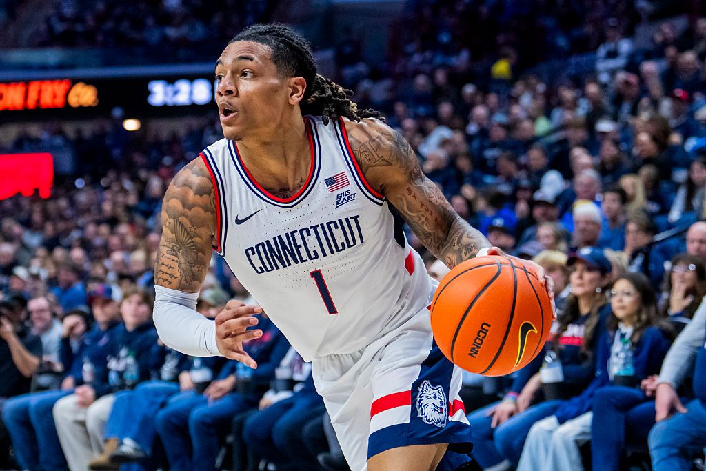 UConn Huskies vs. Providence Friars NCAAM prediction, pick for Wednesday, January 7