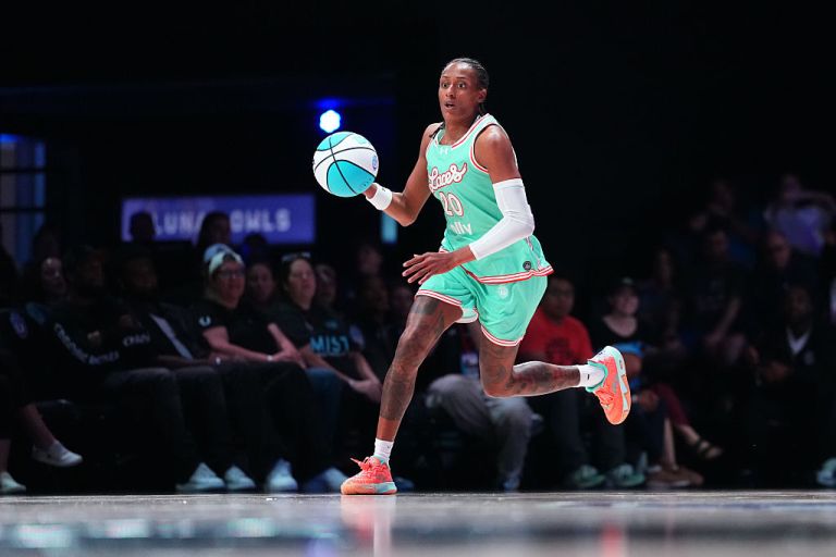 Unrivaled: Laces vs. Lunar Owls prediction, pick for Monday 1/12/26