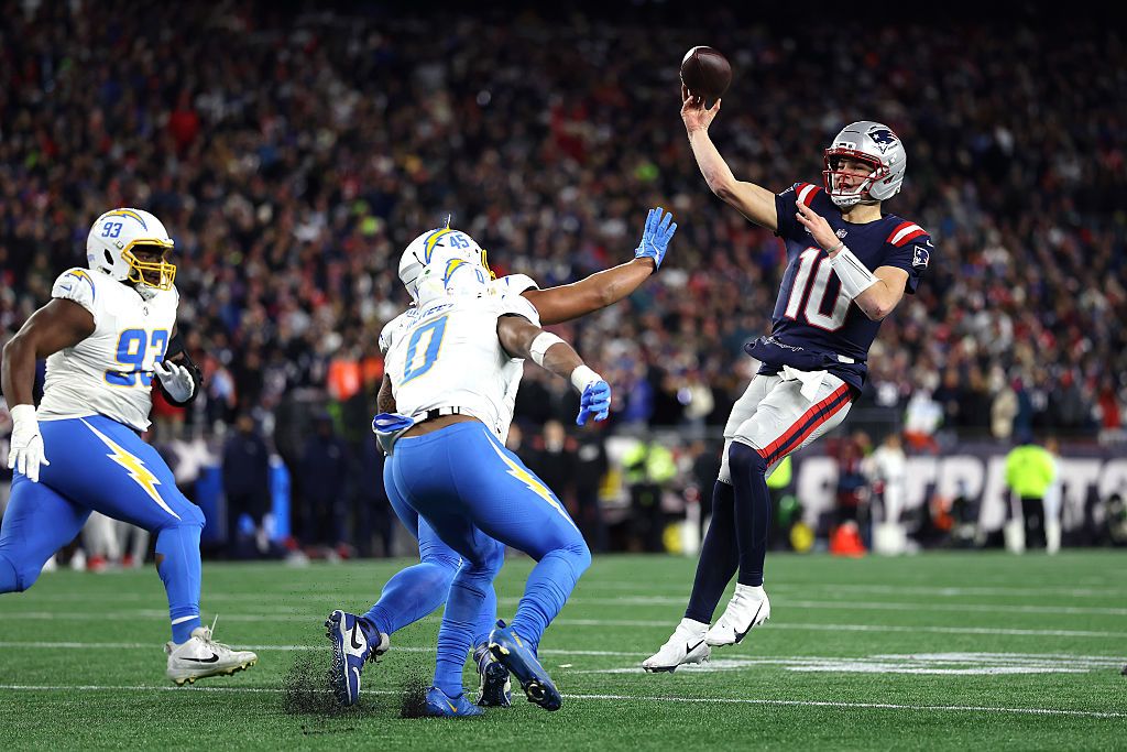 Drake Maye prop bets for Patriots vs. Texans on Divisional Round Sunday 1/18/26