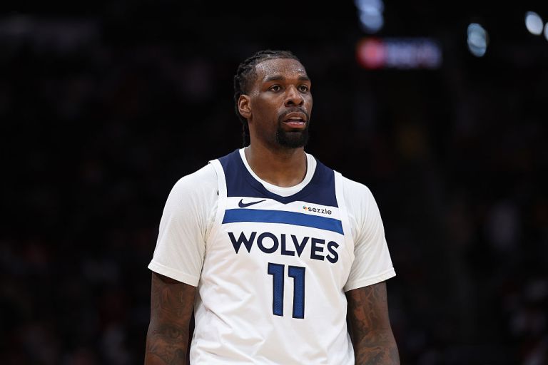 What happened to Naz Reid? Live injury updates for Timberwolves vs. Bulls on Thursday 1/22/26
