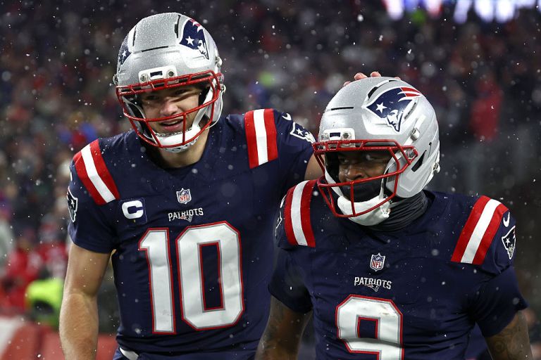 Broncos vs. Patriots betting splits, odds for AFC Championship Game